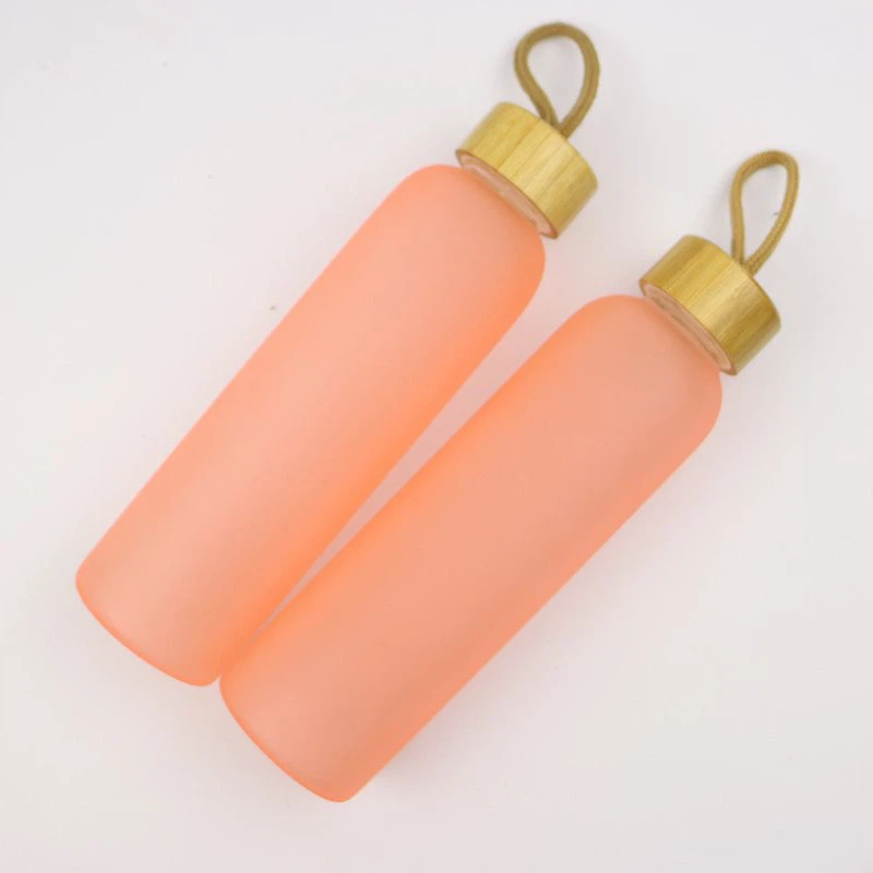 Fľaša na vodu z matného skla s bambusovým viečkom